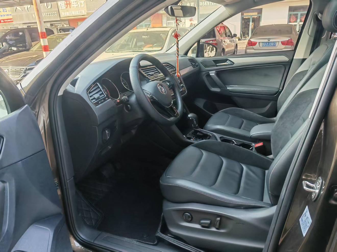 Volkswagen Tiguan 2018 thumb 6