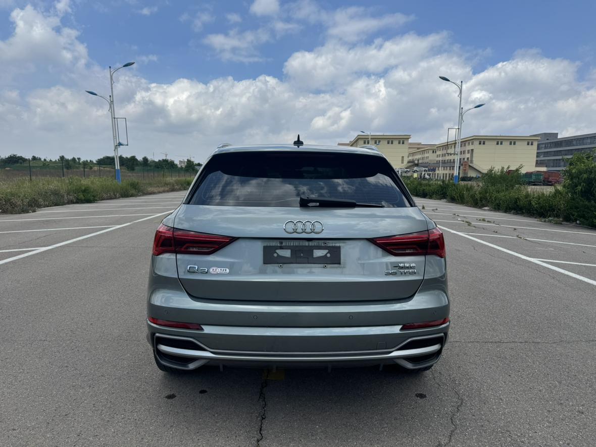 Audi Q3 2023 thumb 3