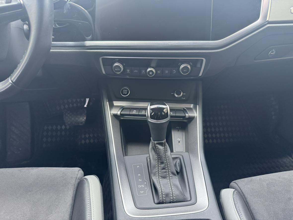 Audi Q3 2023 thumb 5