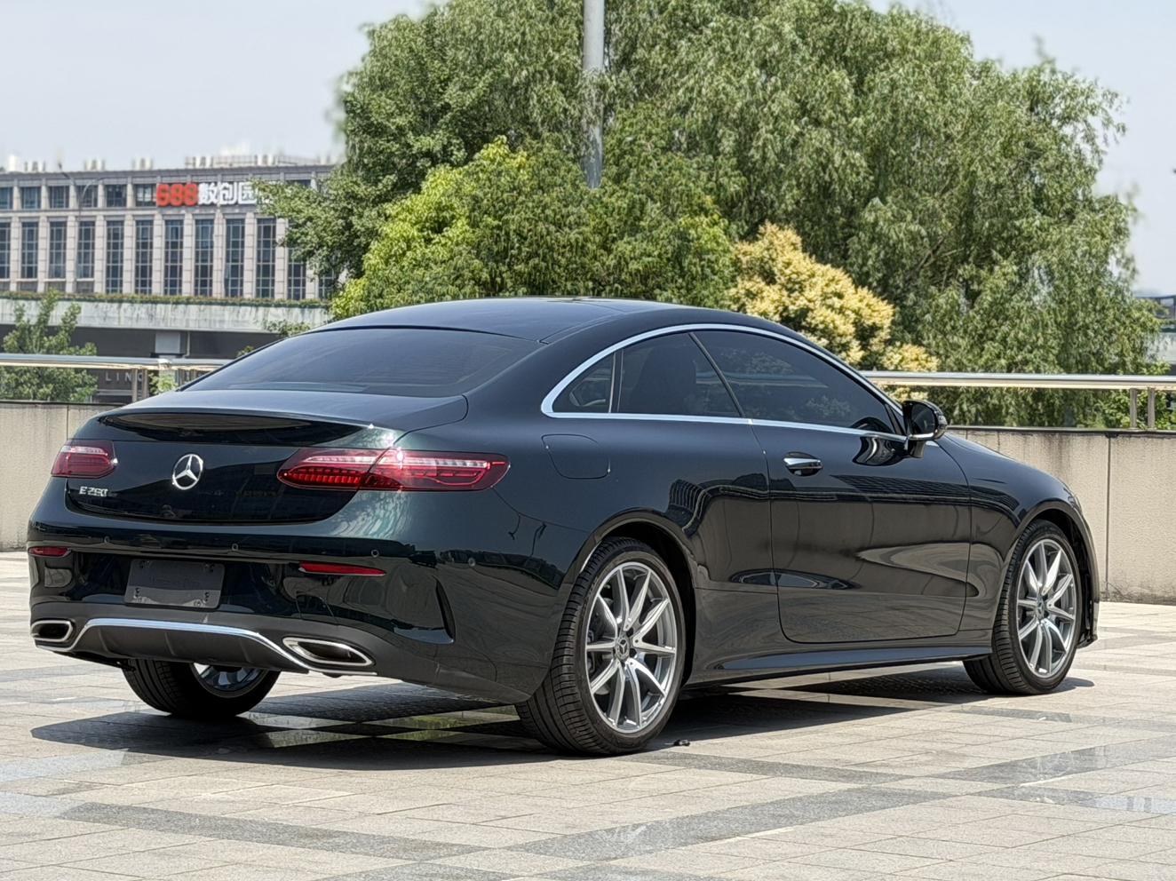 Mercedes-Benz E-Класс 2023 thumb 3