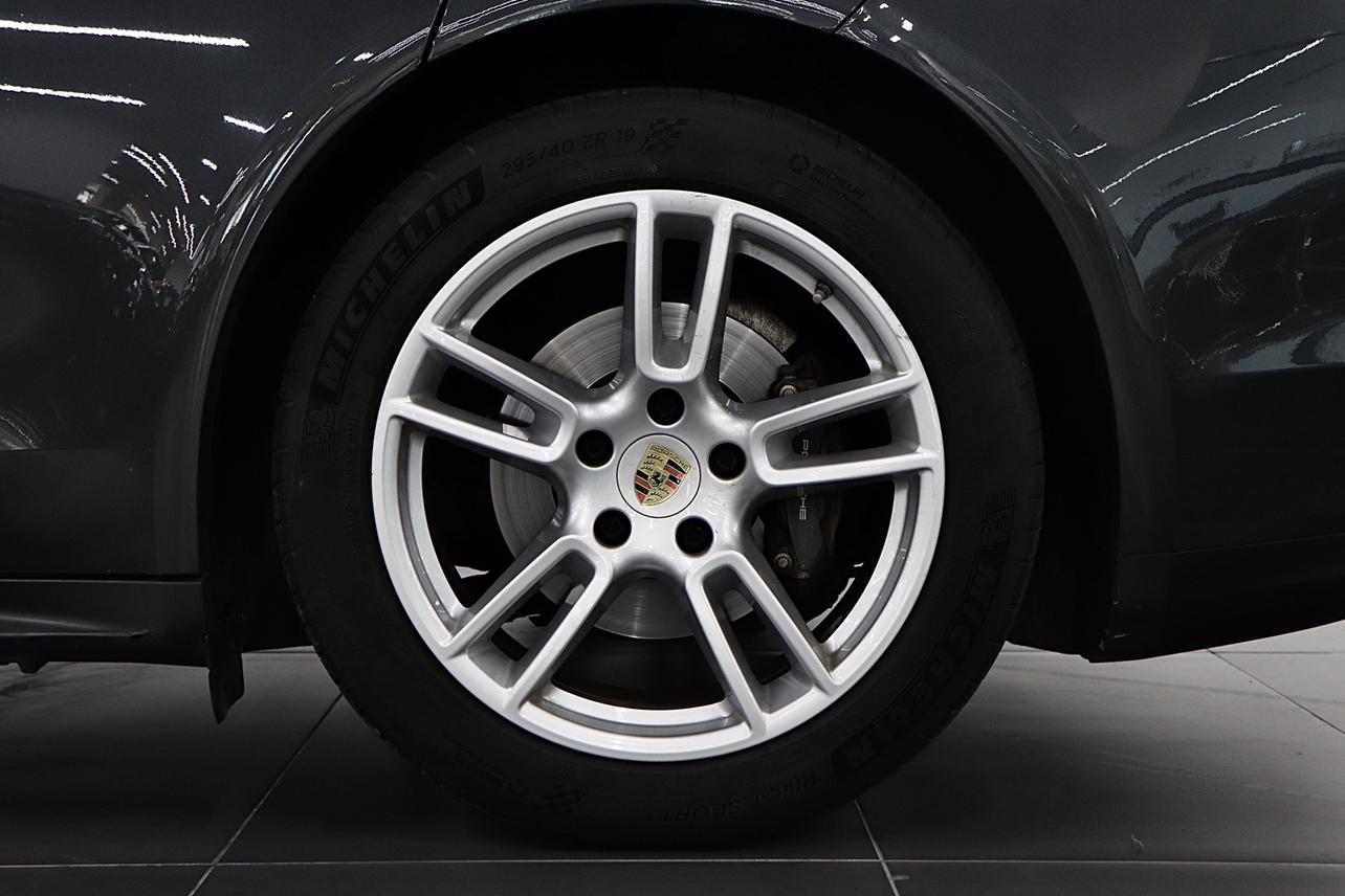 Porsche Panamera 2019 thumb 8