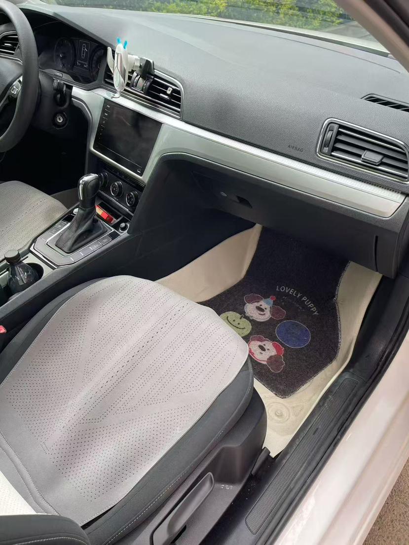 Volkswagen Lamando 2021 thumb 5