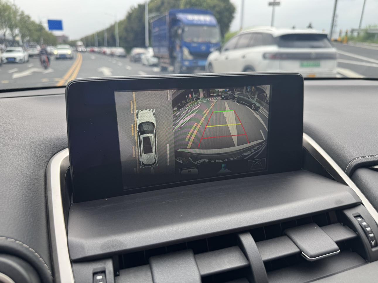 Lexus NX 2020 thumb 10