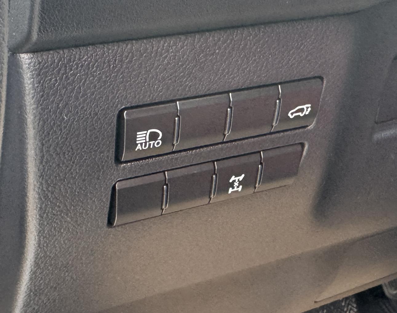 Lexus NX 2020 thumb 12
