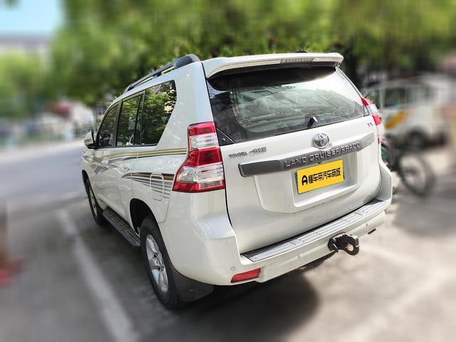 Toyota Land Cruiser Prado 2016 thumb 4