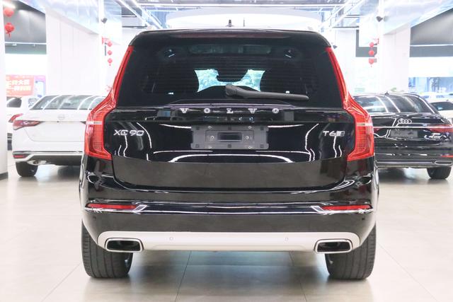 Volvo XC90 2019 thumb 2