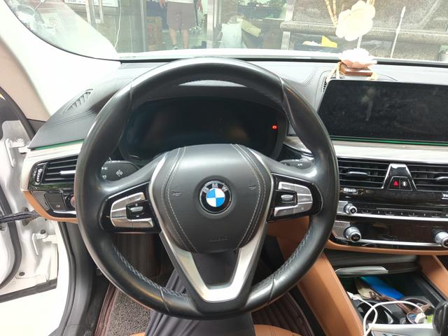 BMW 6 серии 2019 thumb 9