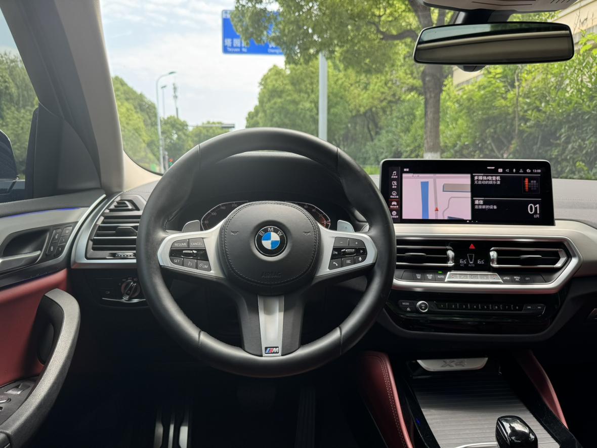 BMW X4 2022 thumb 6