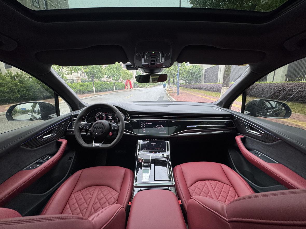 Audi Q7 2023 thumb 6