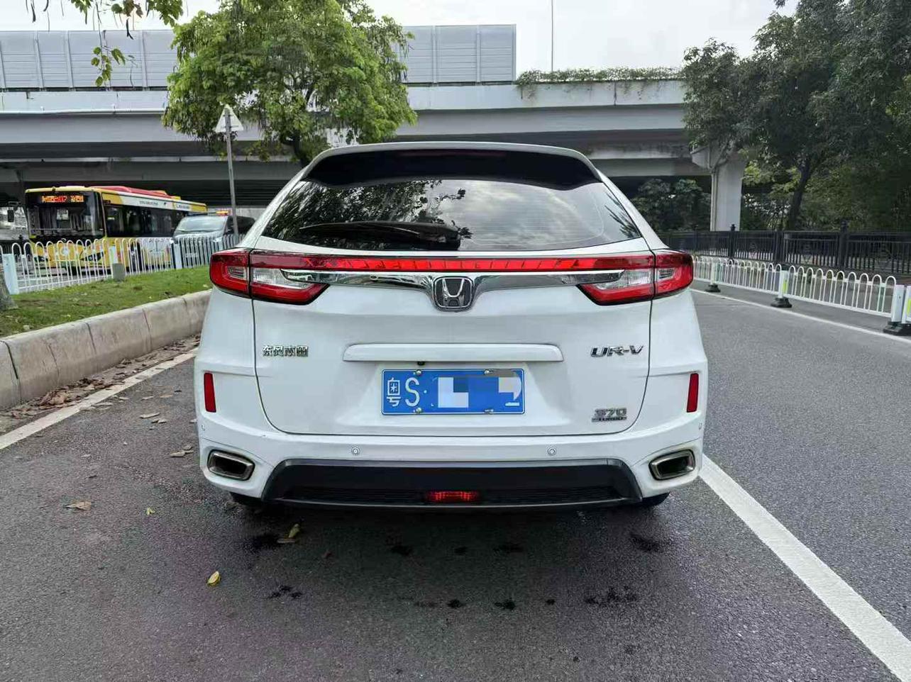 Honda UR-V 2017 thumb 3