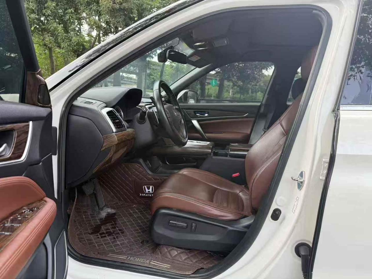 Honda UR-V 2017 thumb 6