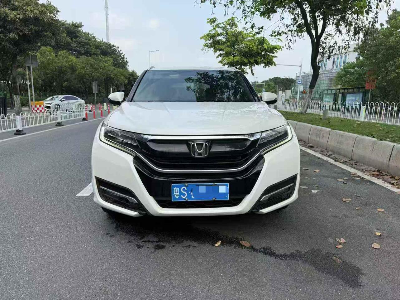 Honda UR-V 2017 thumb 9