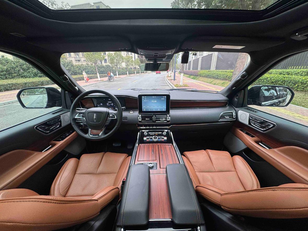 Lincoln Nautilus 2019 thumb 11