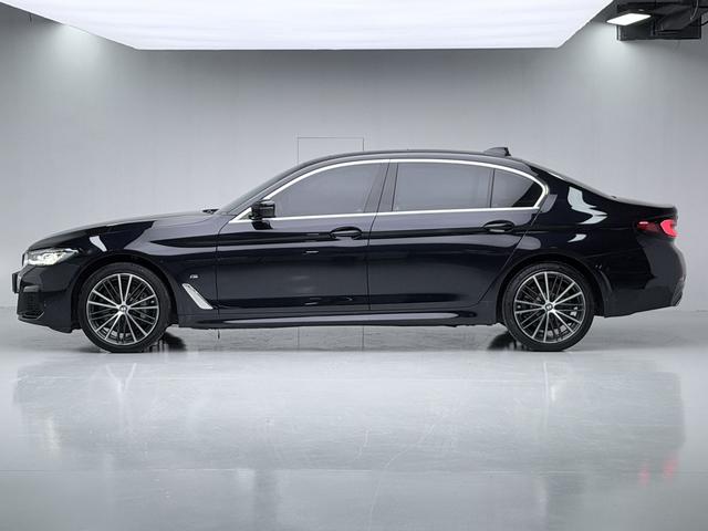 BMW 5 серии 2021 thumb 2