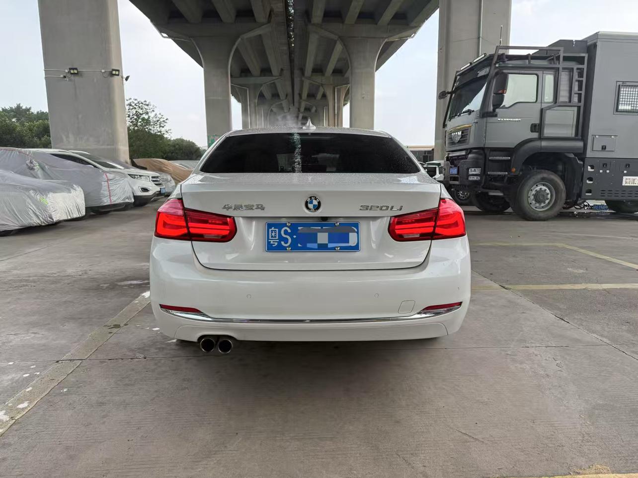 BMW 3 серии 2017 thumb 3