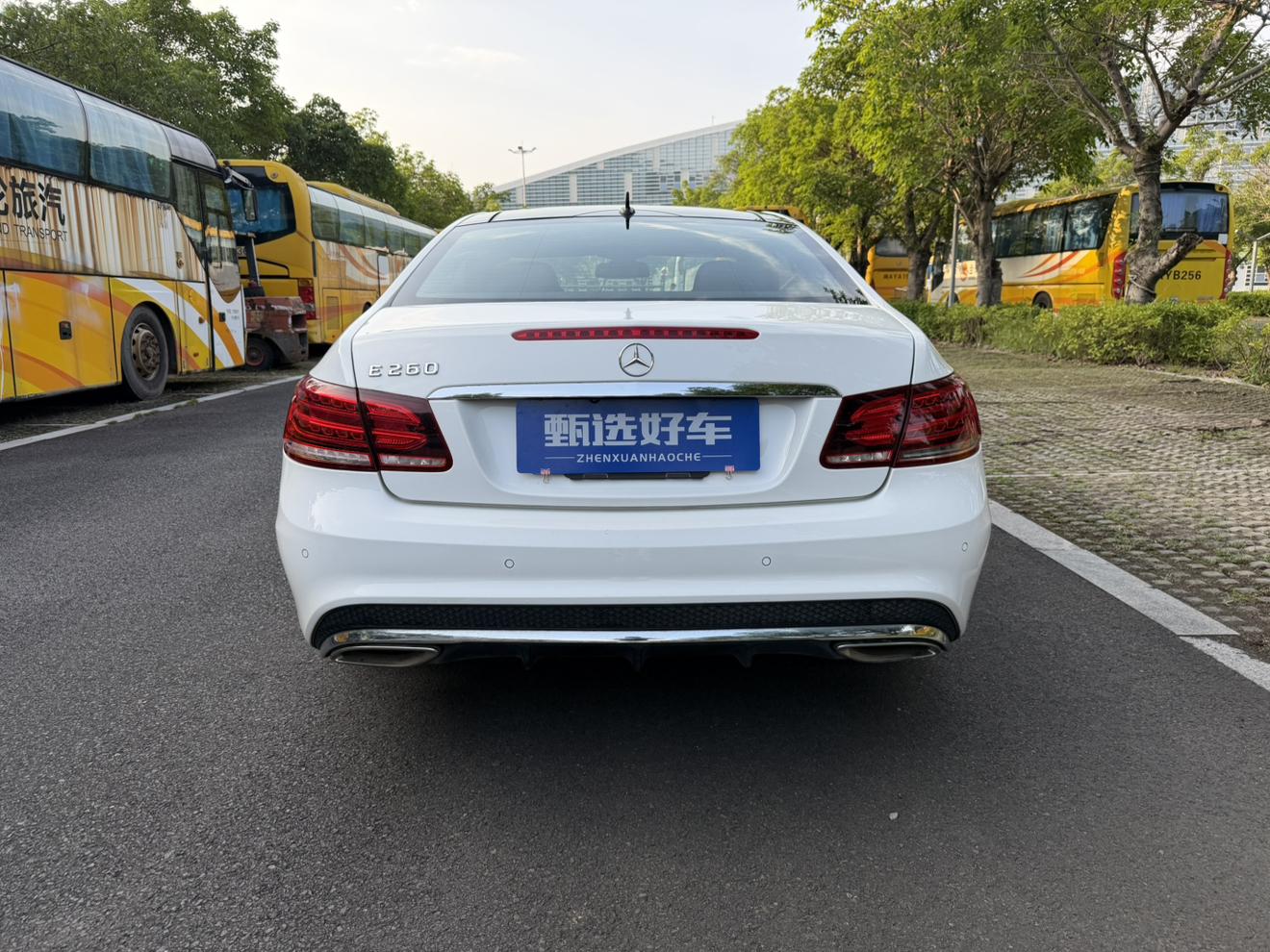 Mercedes-Benz E-Класс 2014 thumb 2