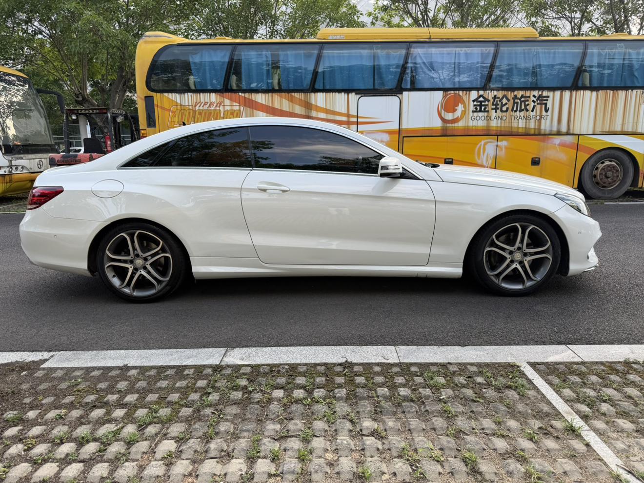 Mercedes-Benz E-Класс 2014 thumb 3
