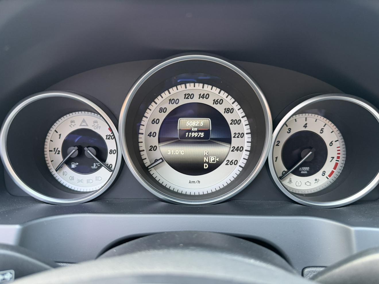 Mercedes-Benz E-Класс 2014 thumb 7