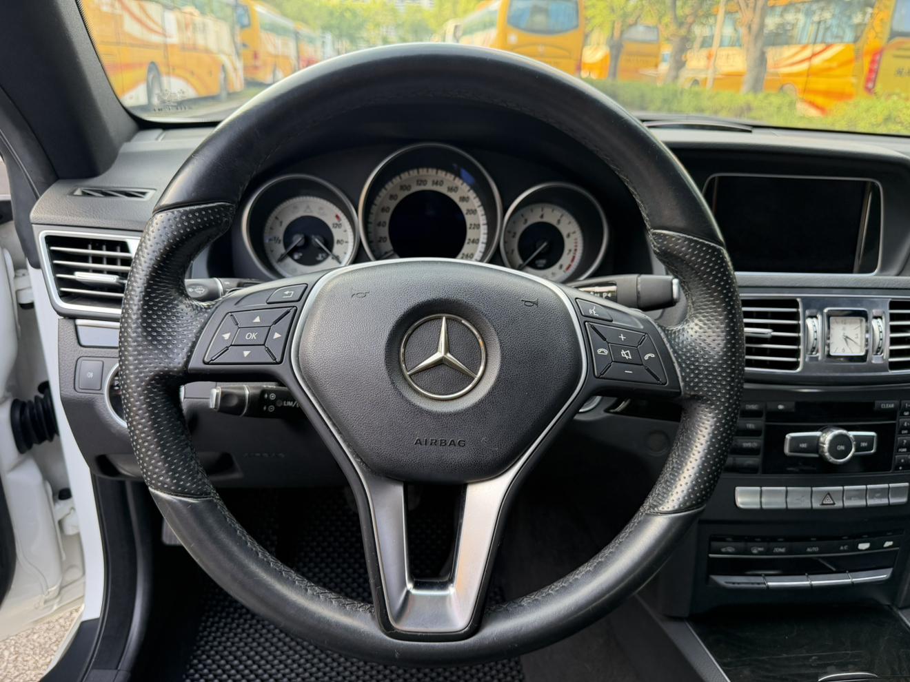 Mercedes-Benz E-Класс 2014 thumb 8