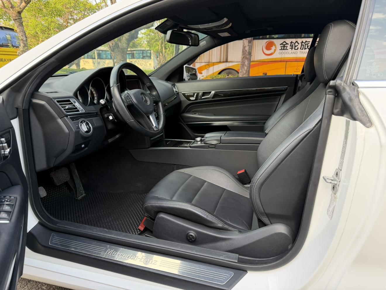 Mercedes-Benz E-Класс 2014 thumb 10