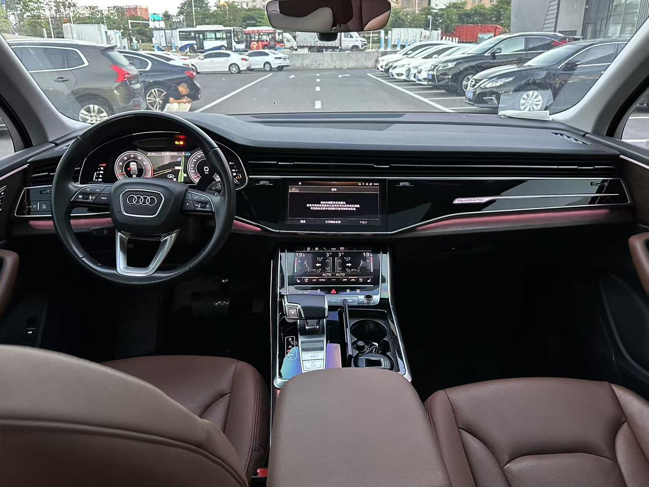 Audi Q7 2022 thumb 5