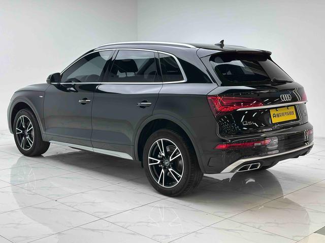 Audi Q5 2022 thumb 3
