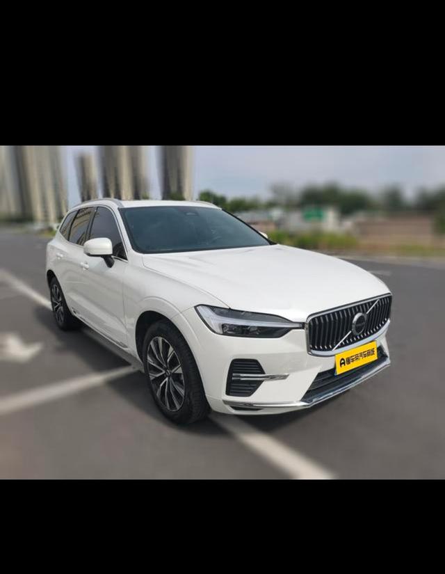 Volvo XC60 2023 thumb 10