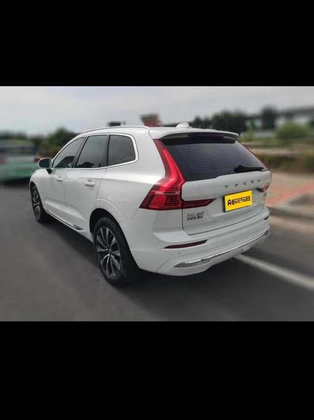 Volvo XC60 2023 thumb 11