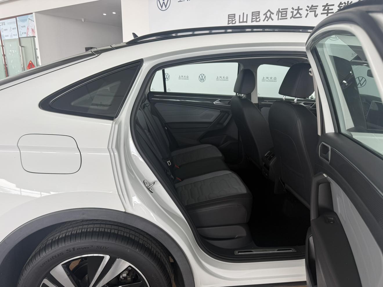 Volkswagen Tiguan 2022 thumb 8
