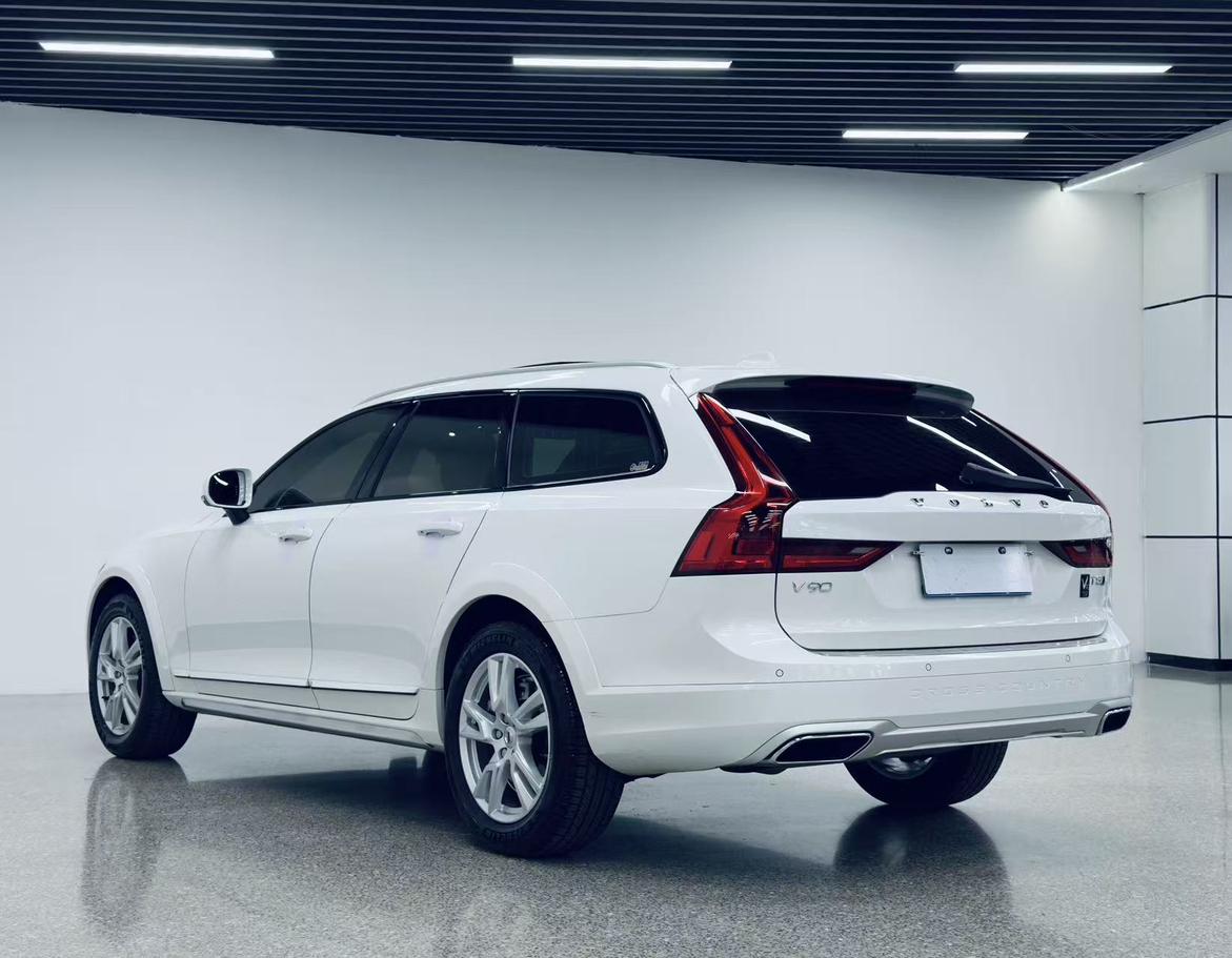 Volvo V90 2019 thumb 3
