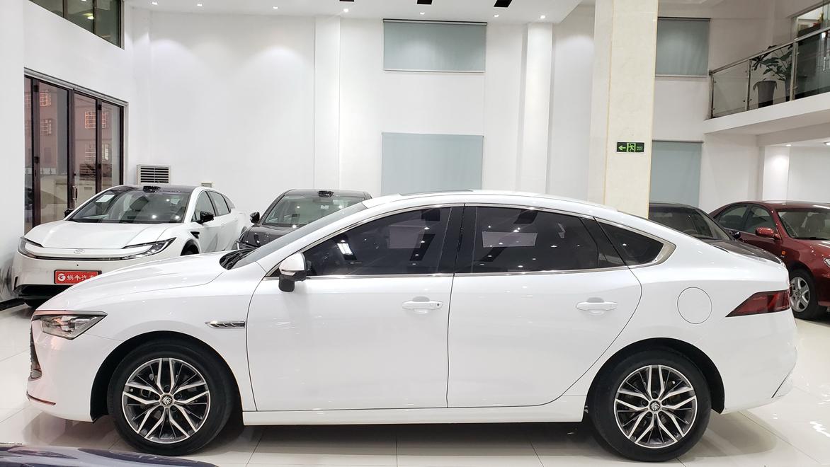 BYD Qin 2023 thumb 2