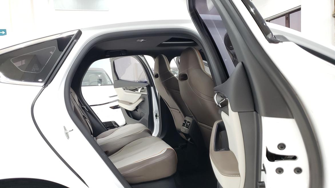 BYD Qin 2023 thumb 10