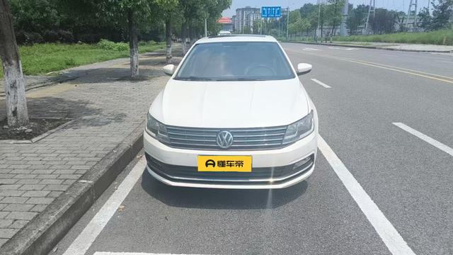 Volkswagen Lavida XR 2015 thumb 5
