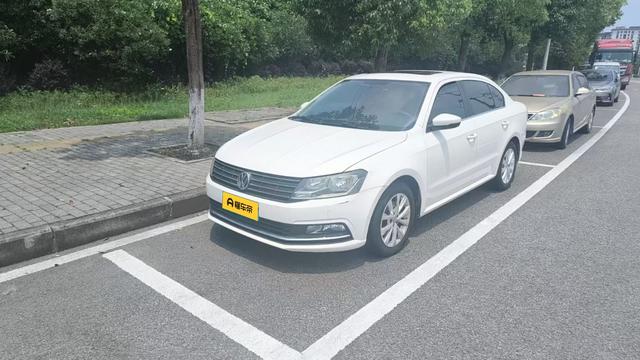 Volkswagen Lavida XR 2015 thumb 8