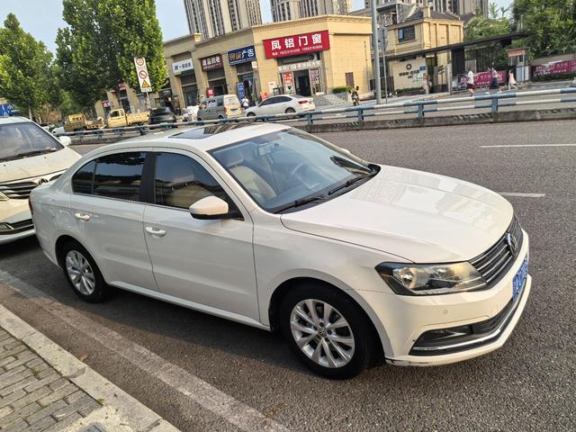 Volkswagen Lavida XR 2015 thumb 9