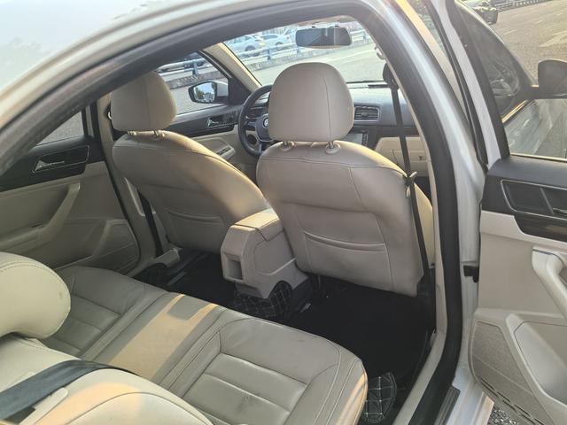 Volkswagen Lavida XR 2015 thumb 11