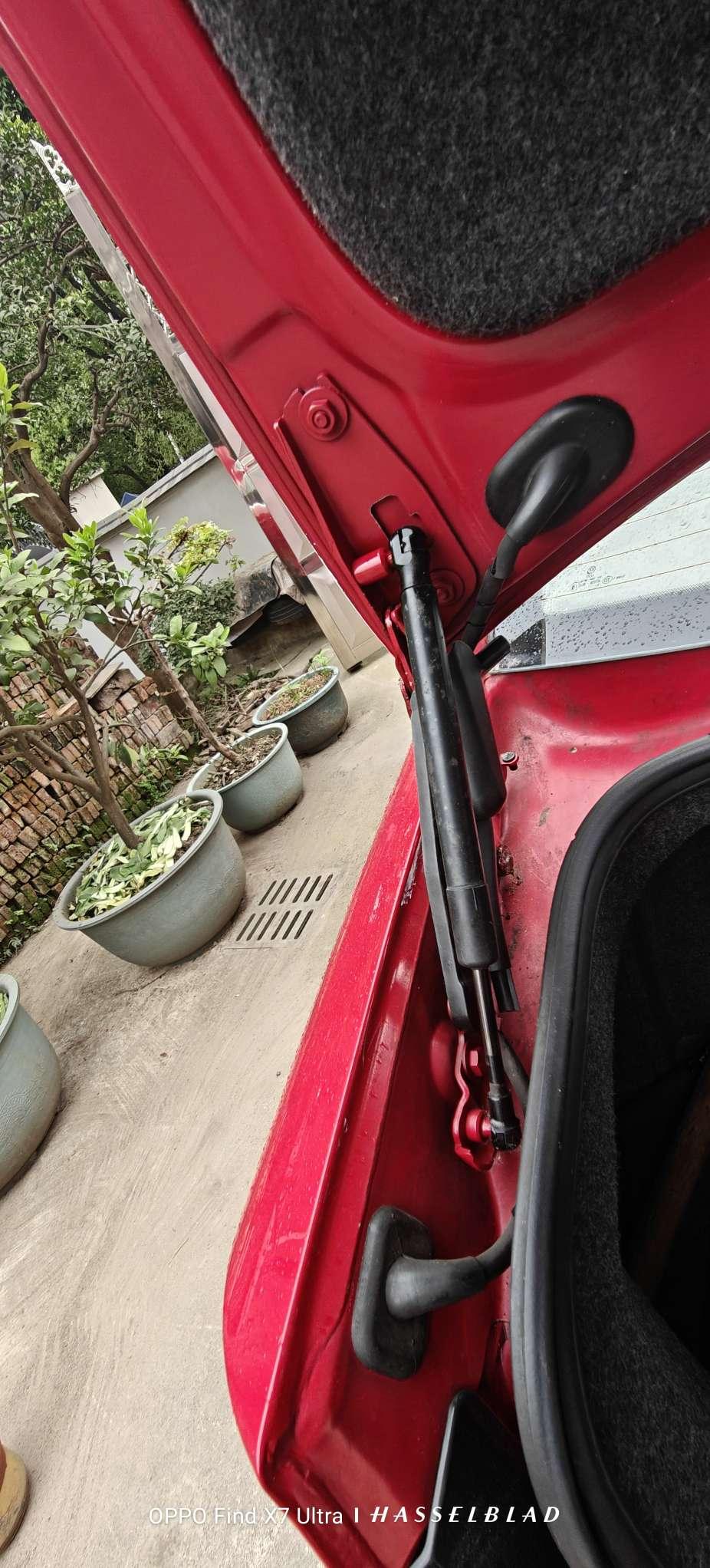 Volkswagen Sagitar 2010 thumb 4