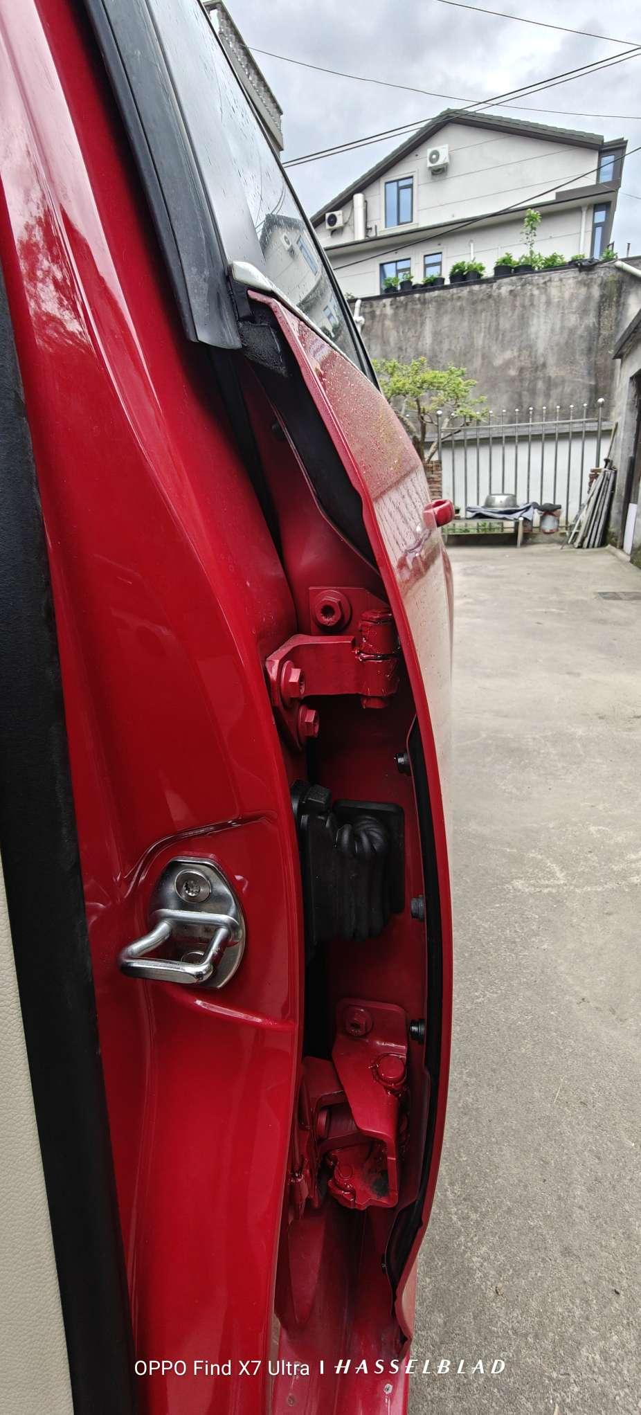 Volkswagen Sagitar 2010 thumb 5