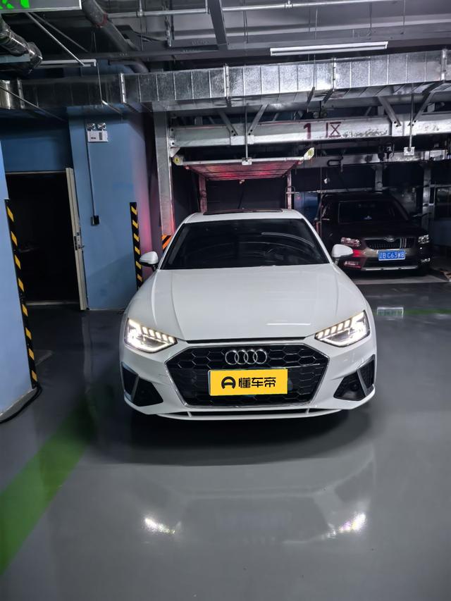 Audi A4 2020 thumb 8