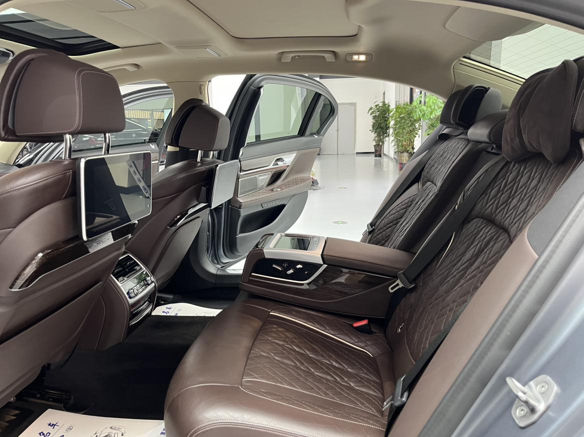 BMW 7 серии 2019 thumb 12