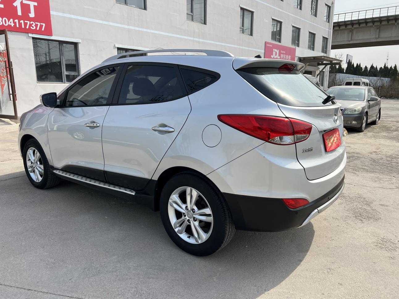 Hyundai ix35 2012 thumb 2