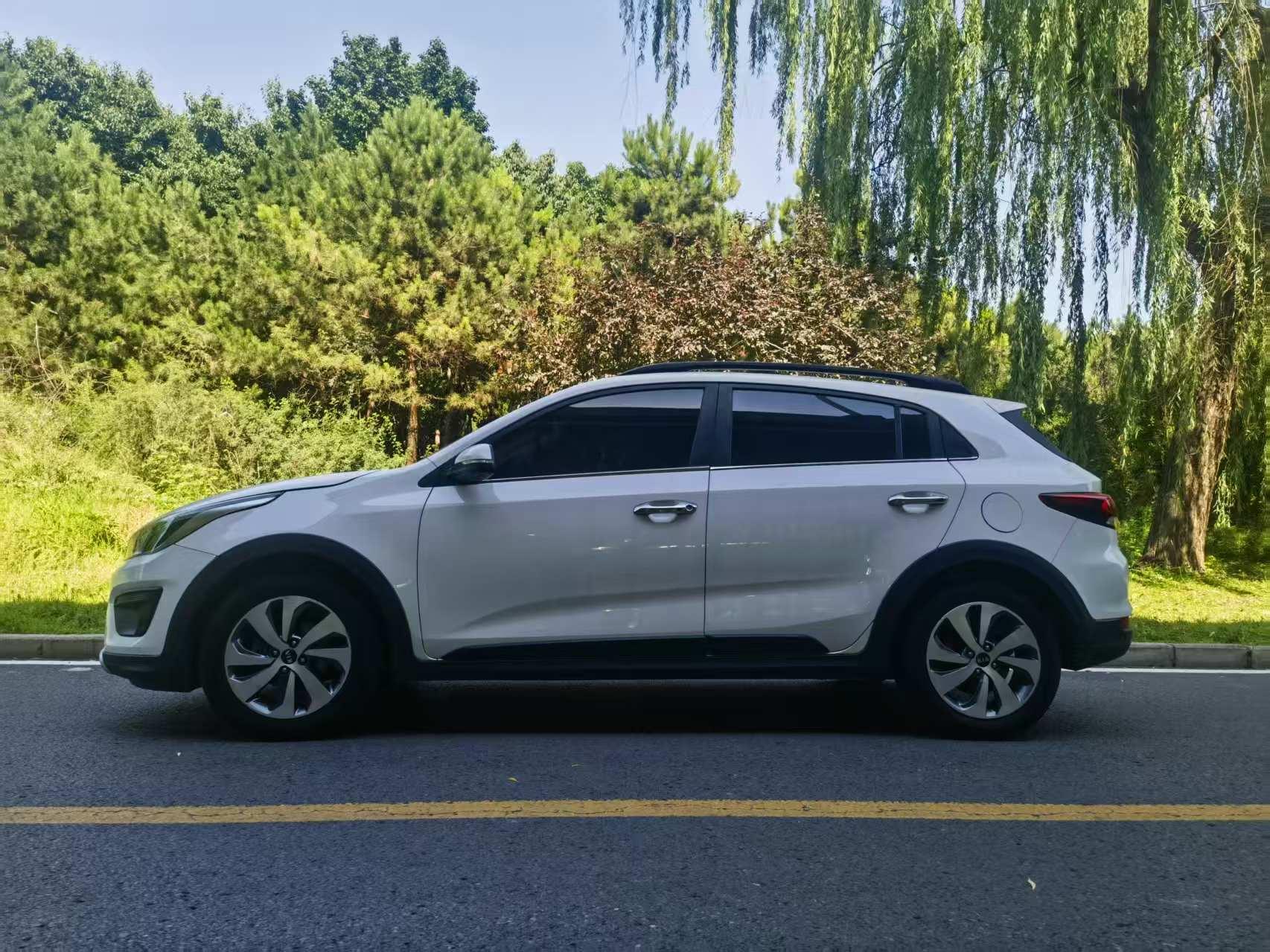 Kia Rio 2017 thumb 2