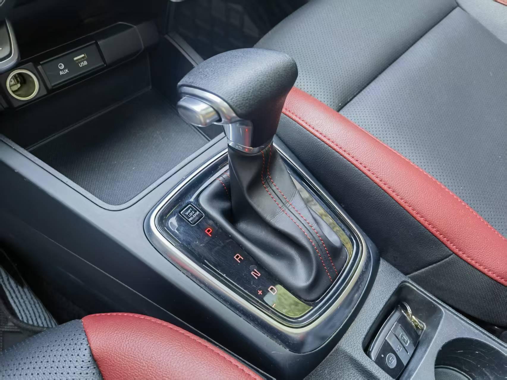 Kia Rio 2017 thumb 8