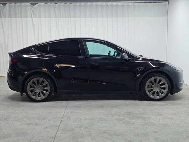 Tesla Model Y 2021 thumb 6