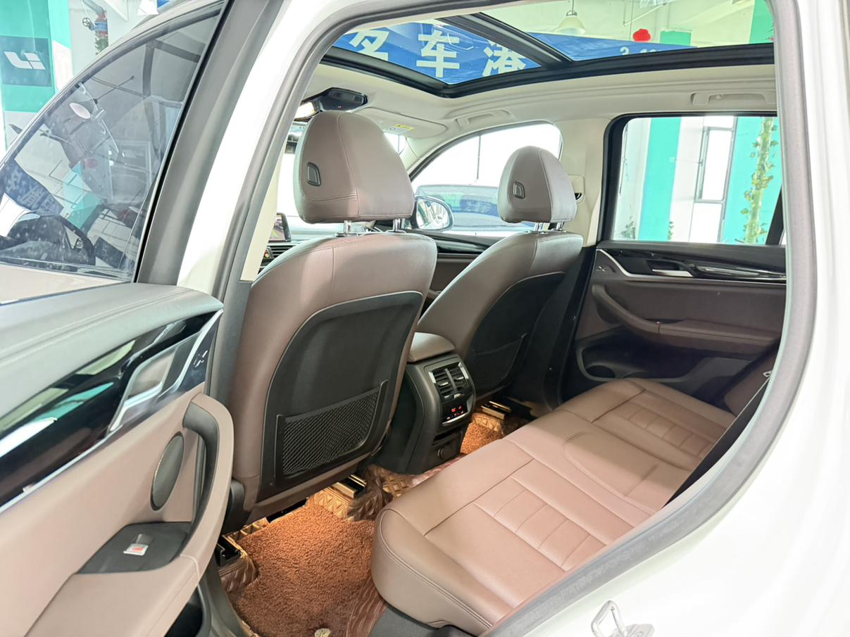 BMW X3 2018 thumb 8