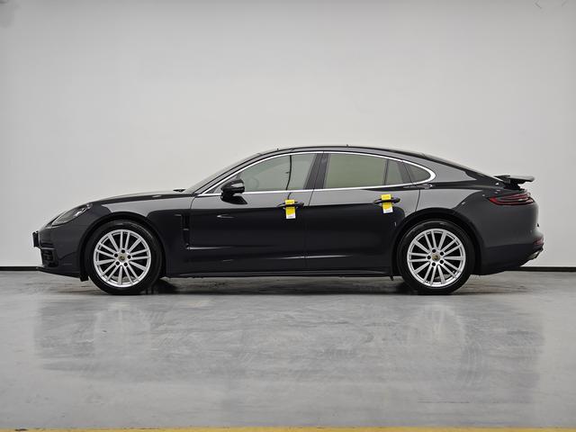 Porsche Panamera 2017 thumb 2