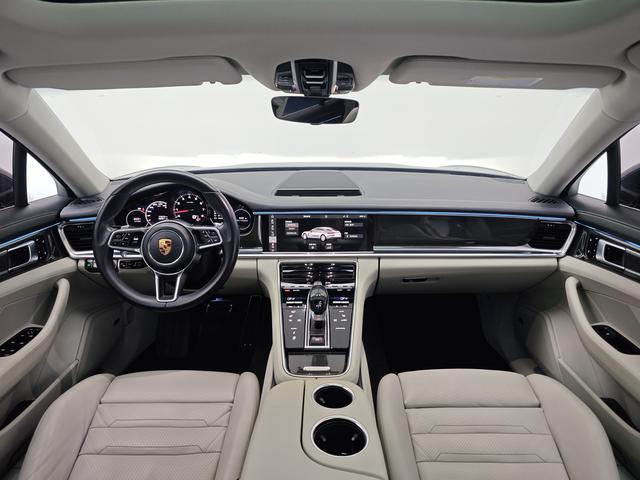 Porsche Panamera 2017 thumb 12