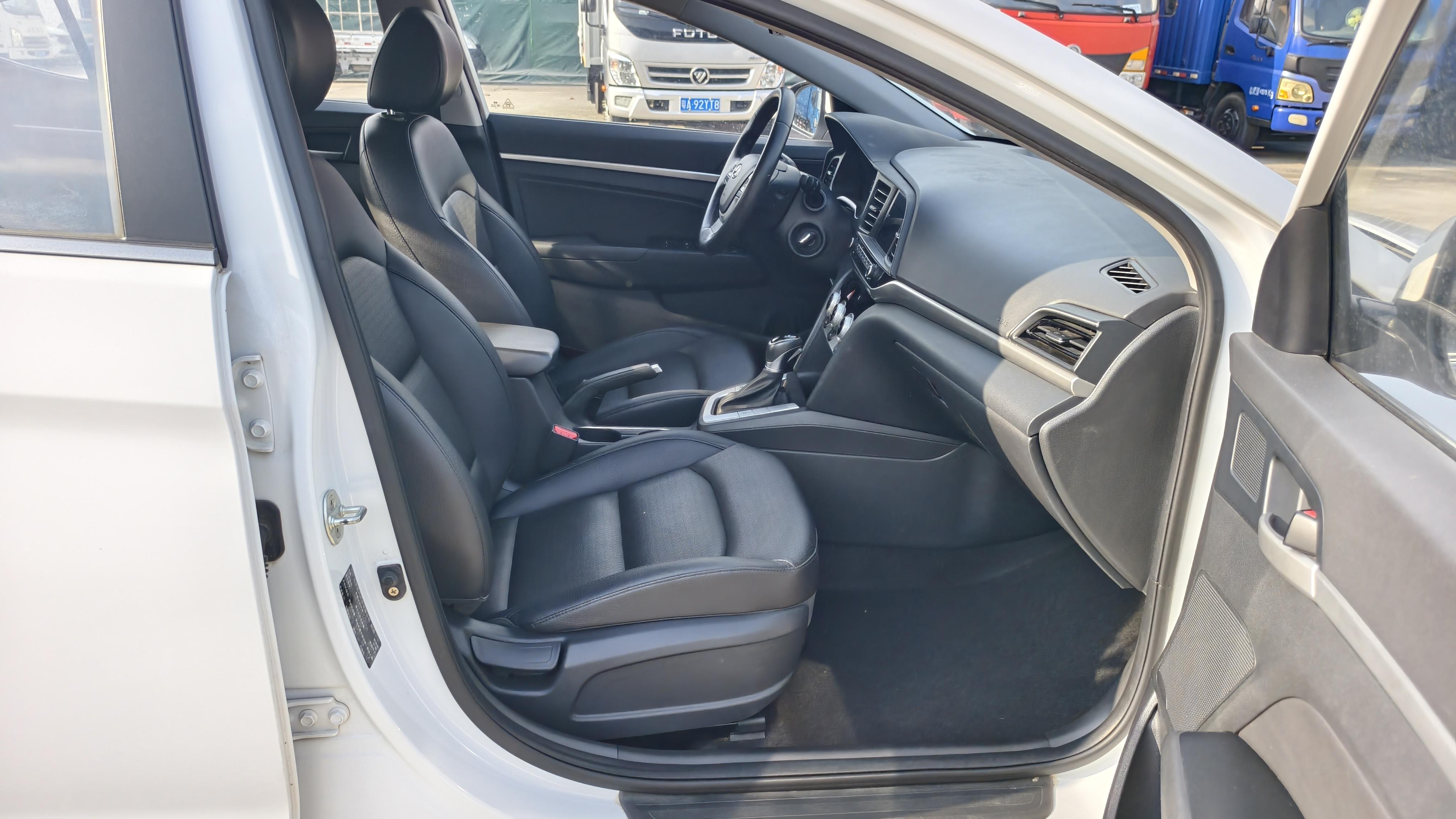 Hyundai Elantra 2020 thumb 5