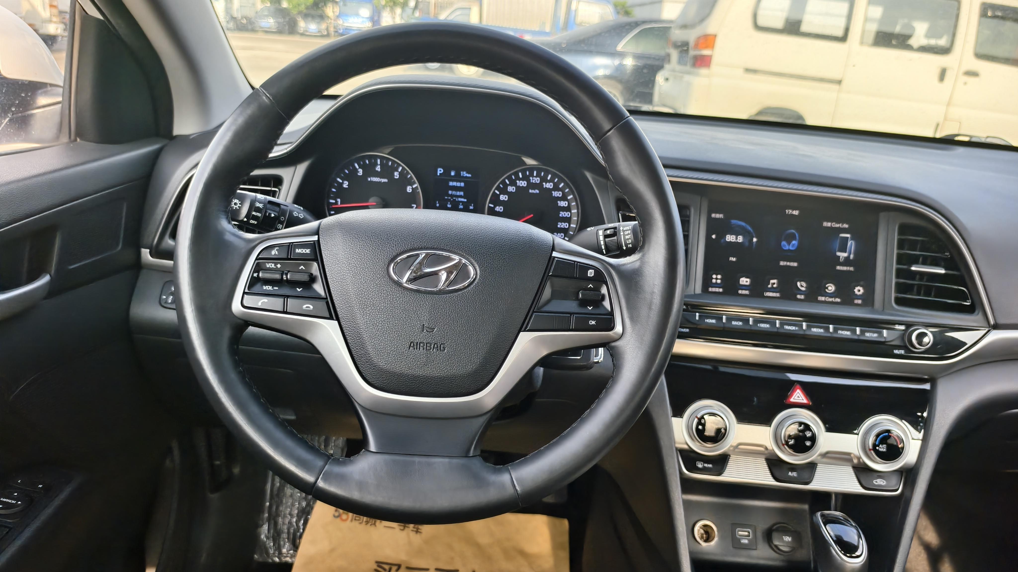 Hyundai Elantra 2020 thumb 8