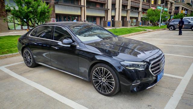 Mercedes-Benz E-Класс 2025 thumb 10